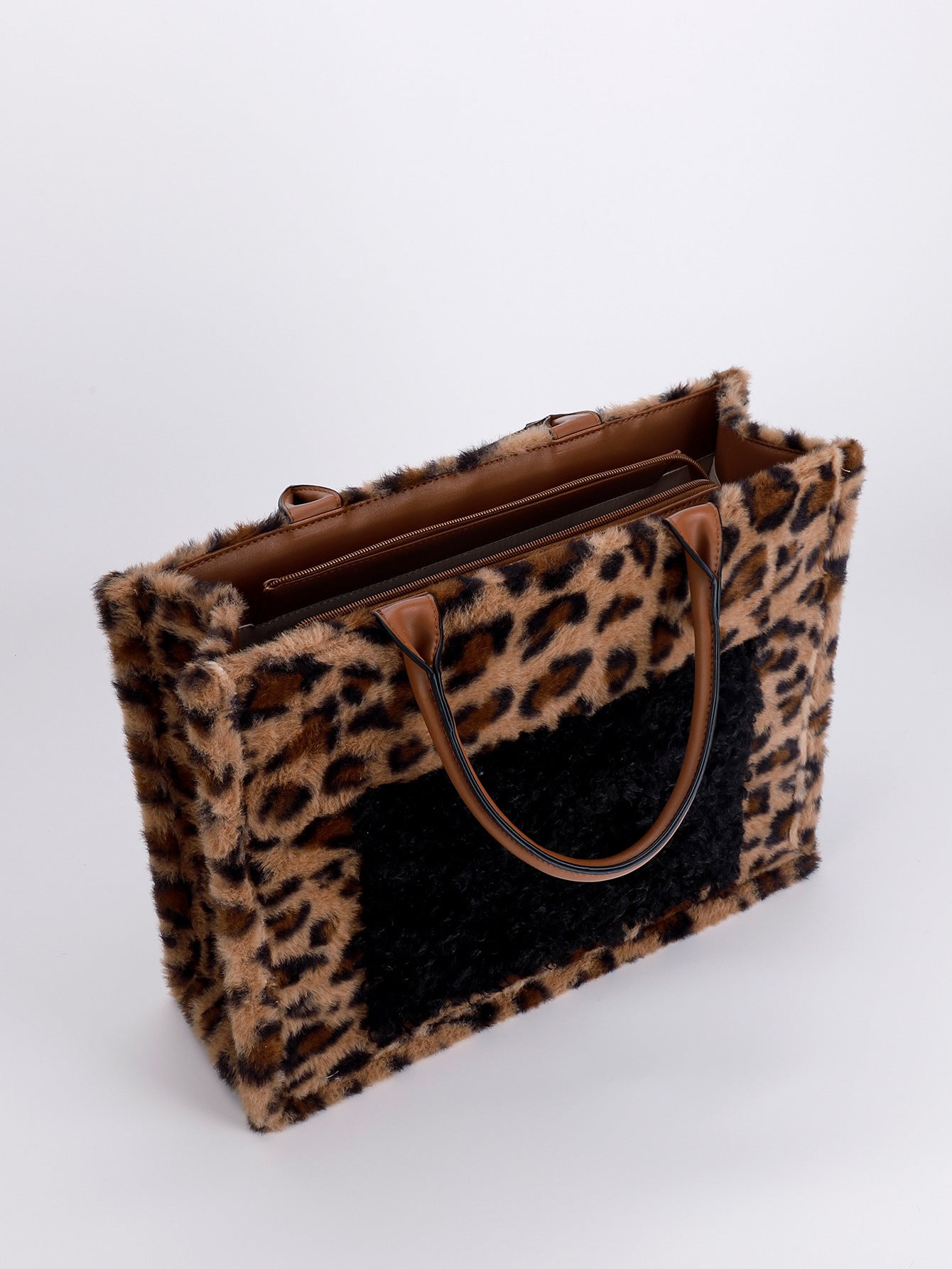 Leopard Plush Tote Bag – Oversized & Soft Structured